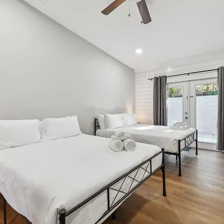 By The River, Pool And King Bed